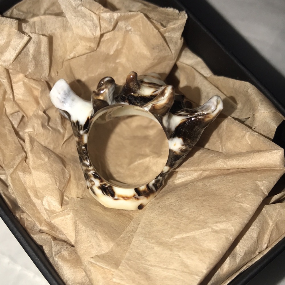 Authentic Sea Shell Ring - image 2